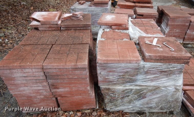 image for item ER9996 Approximately 500 paver bricks