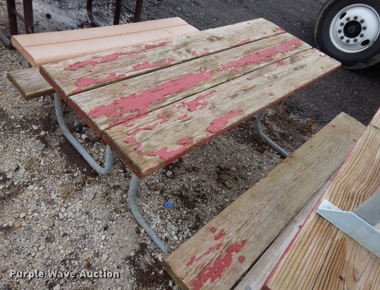 image for item ER9997 (10) picnic tables
