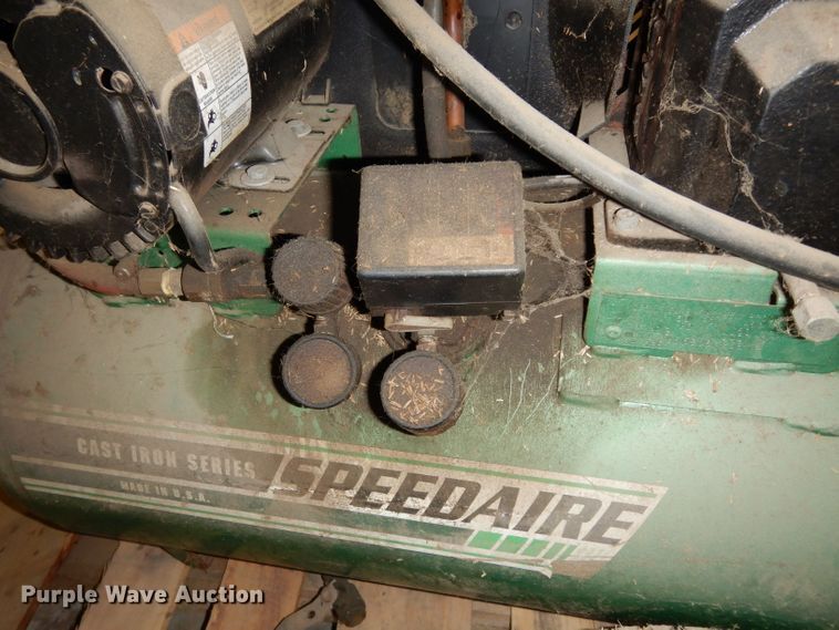 image for item FD9958 Speedaire air compressor
