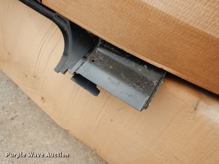 2002 Ford F250 pickup truck parts in Kansas City, KS Item FD9980 sold