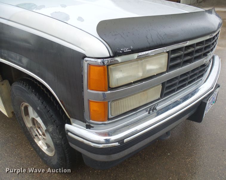 image for item FR9517 1993 Chevrolet K1500  pickup truck