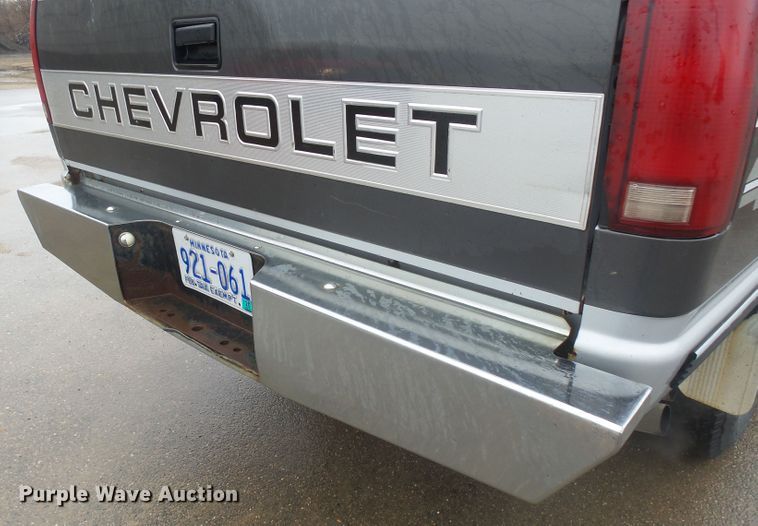 image for item FR9517 1993 Chevrolet K1500  pickup truck