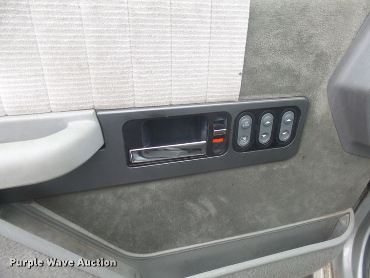 image for item FR9517 1993 Chevrolet K1500  pickup truck