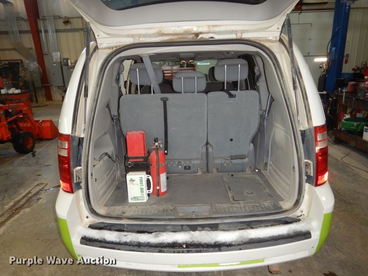 image for item FU9128 2010 Dodge Grand Caravan SE  handicap accessible van