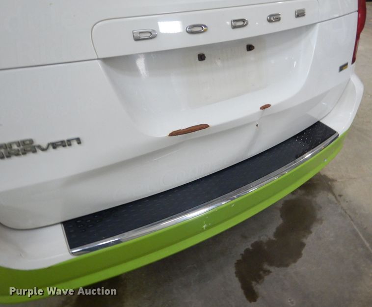 image for item FX9010 2012 Dodge Grand Caravan  van
