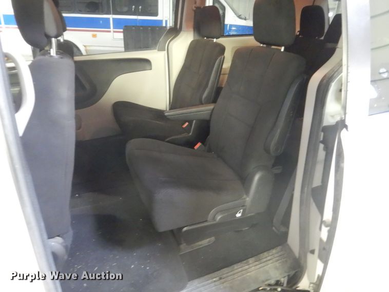 image for item FX9010 2012 Dodge Grand Caravan  van