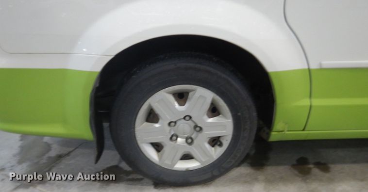 image for item FX9010 2012 Dodge Grand Caravan  van