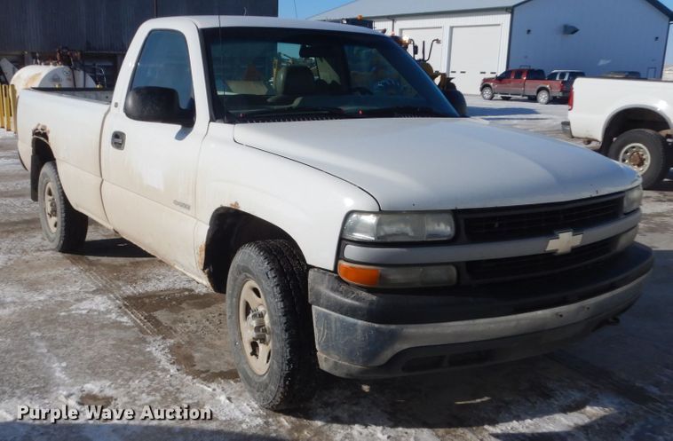 image for item FX9013 2002 Chevrolet Silverado 1500  pickup truck