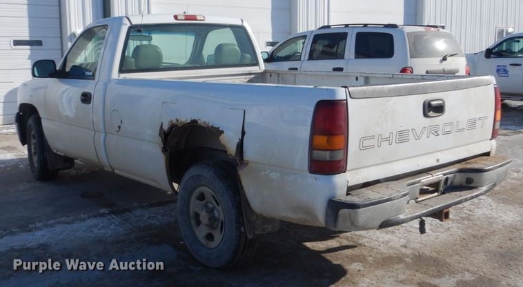 image for item FX9013 2002 Chevrolet Silverado 1500  pickup truck