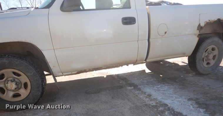 image for item FX9013 2002 Chevrolet Silverado 1500  pickup truck