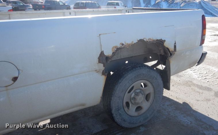 image for item FX9013 2002 Chevrolet Silverado 1500  pickup truck