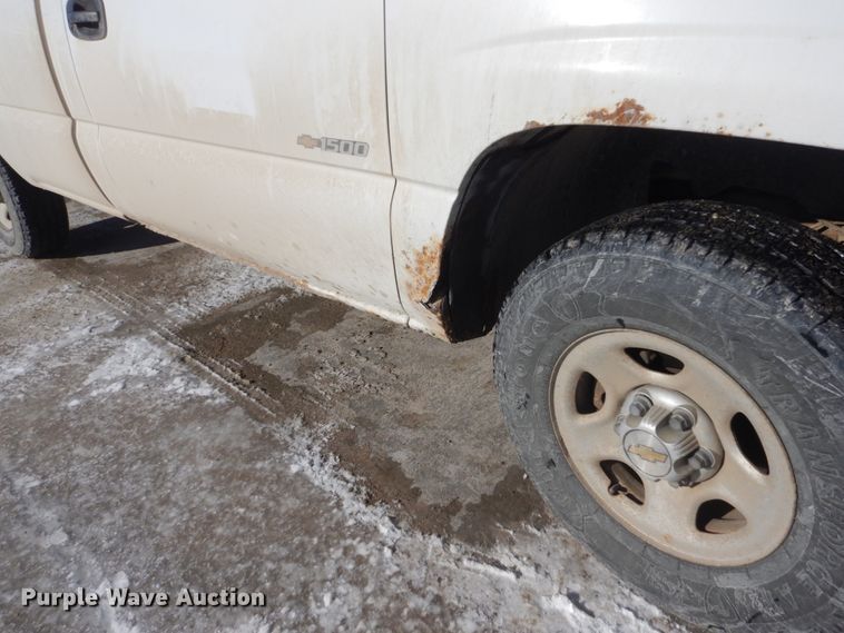 image for item FX9013 2002 Chevrolet Silverado 1500  pickup truck