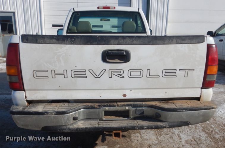 image for item FX9013 2002 Chevrolet Silverado 1500  pickup truck