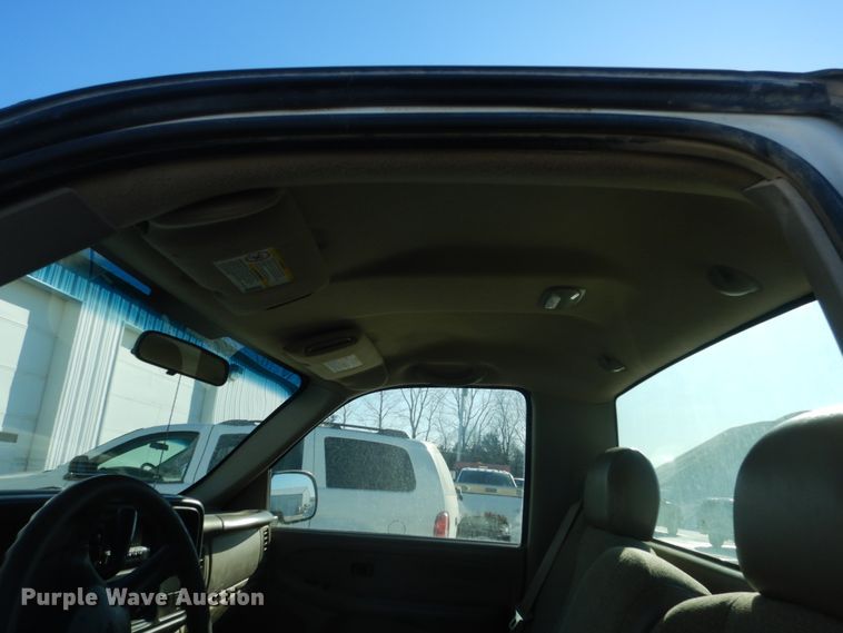 image for item FX9013 2002 Chevrolet Silverado 1500  pickup truck