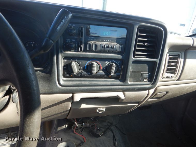 image for item FX9013 2002 Chevrolet Silverado 1500  pickup truck