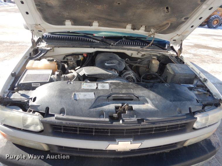 image for item FX9013 2002 Chevrolet Silverado 1500  pickup truck