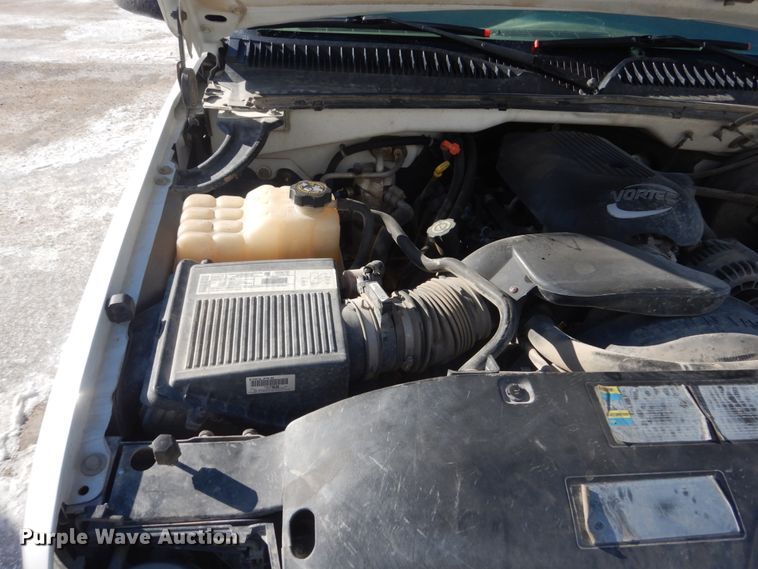 image for item FX9013 2002 Chevrolet Silverado 1500  pickup truck