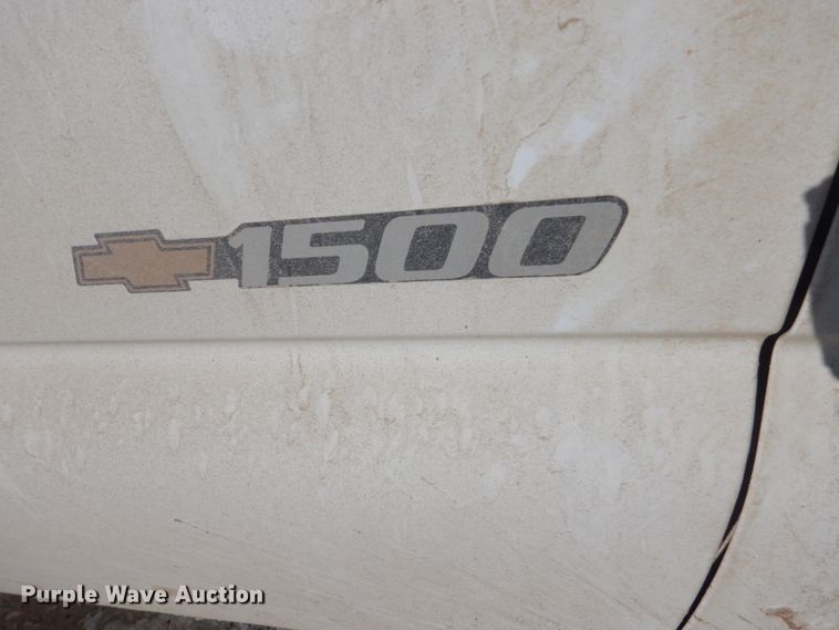 image for item FX9013 2002 Chevrolet Silverado 1500  pickup truck