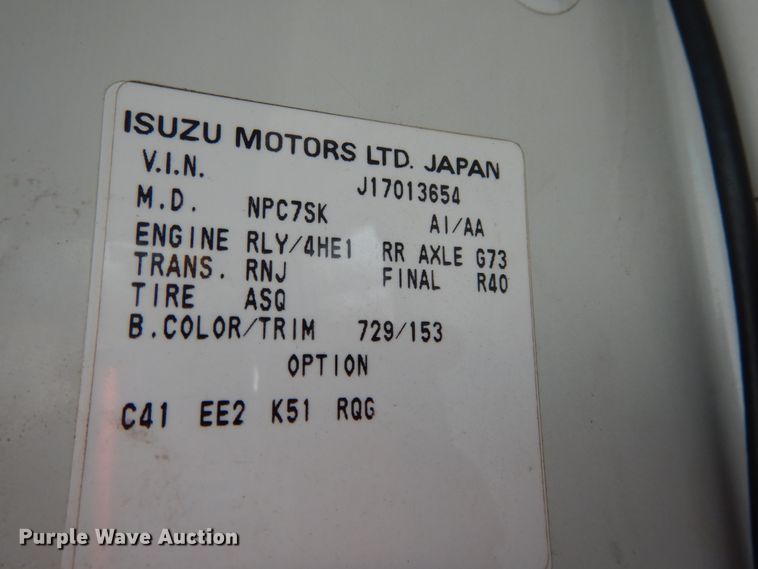 image for item GB9881 2001 Isuzu NPR truck cab and chassis