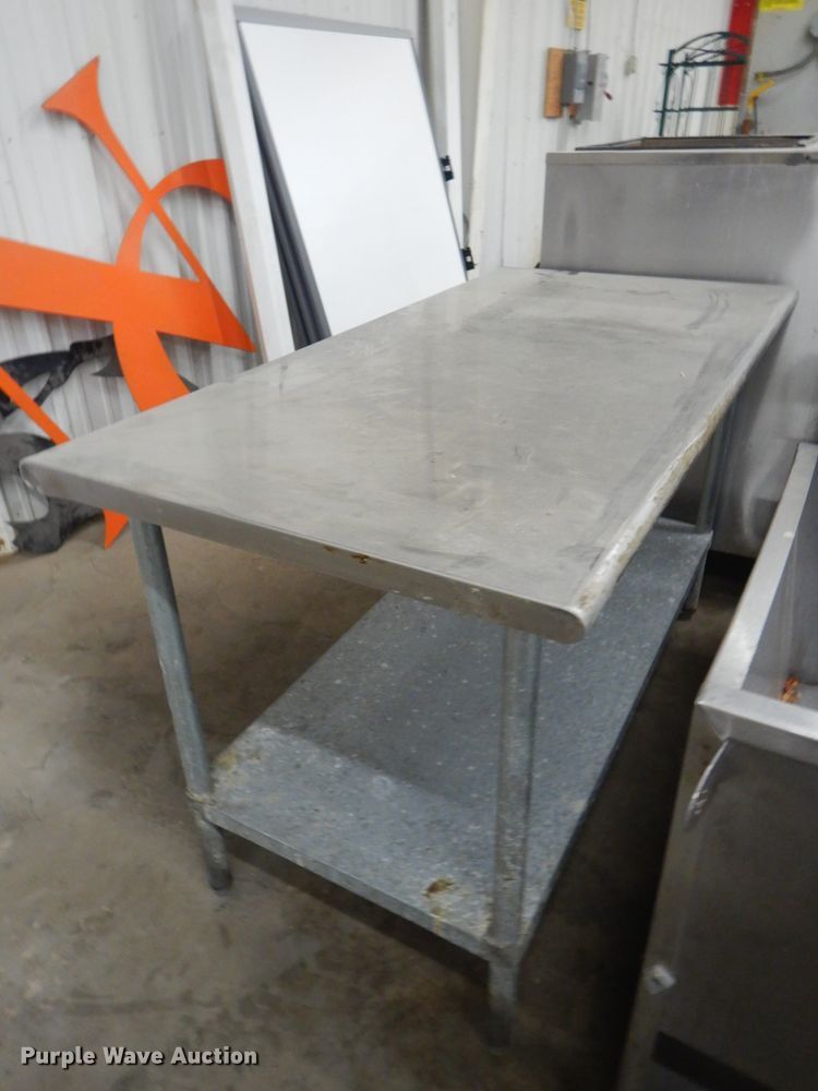 image for item GG9562 Kitchen supplies and equipment