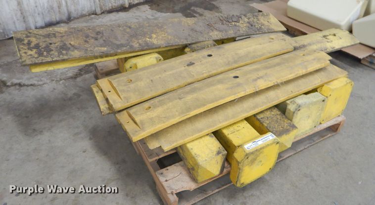 image for item GG9572 Parking lot supplies