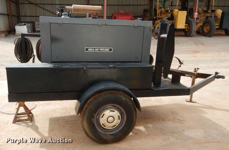 image for item GK9083 Hobart 200G welder