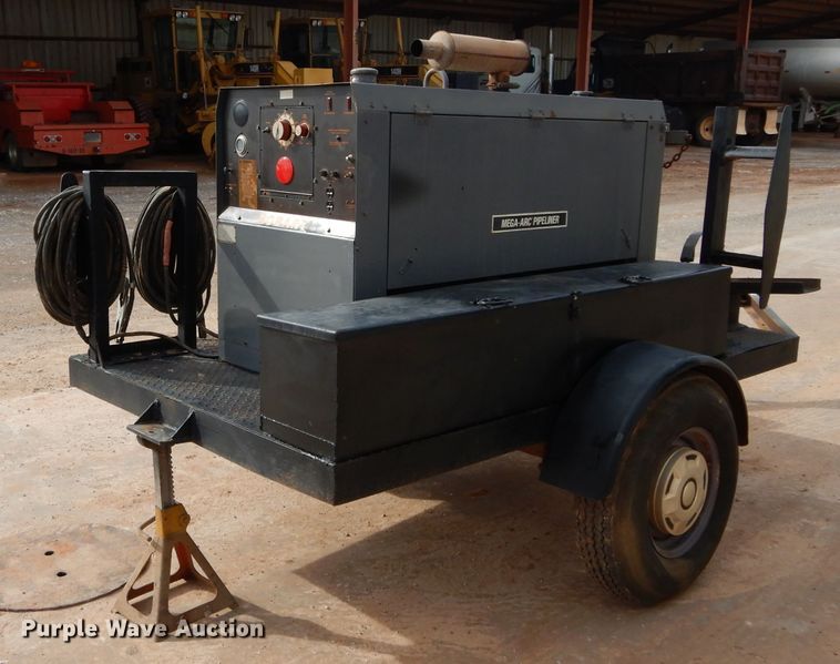 image for item GK9083 Hobart 200G welder