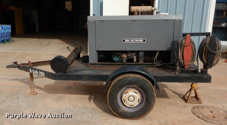 image for item GK9083 Hobart 200G welder