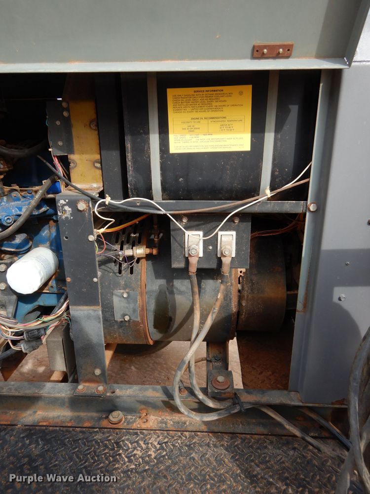 image for item GK9083 Hobart 200G welder