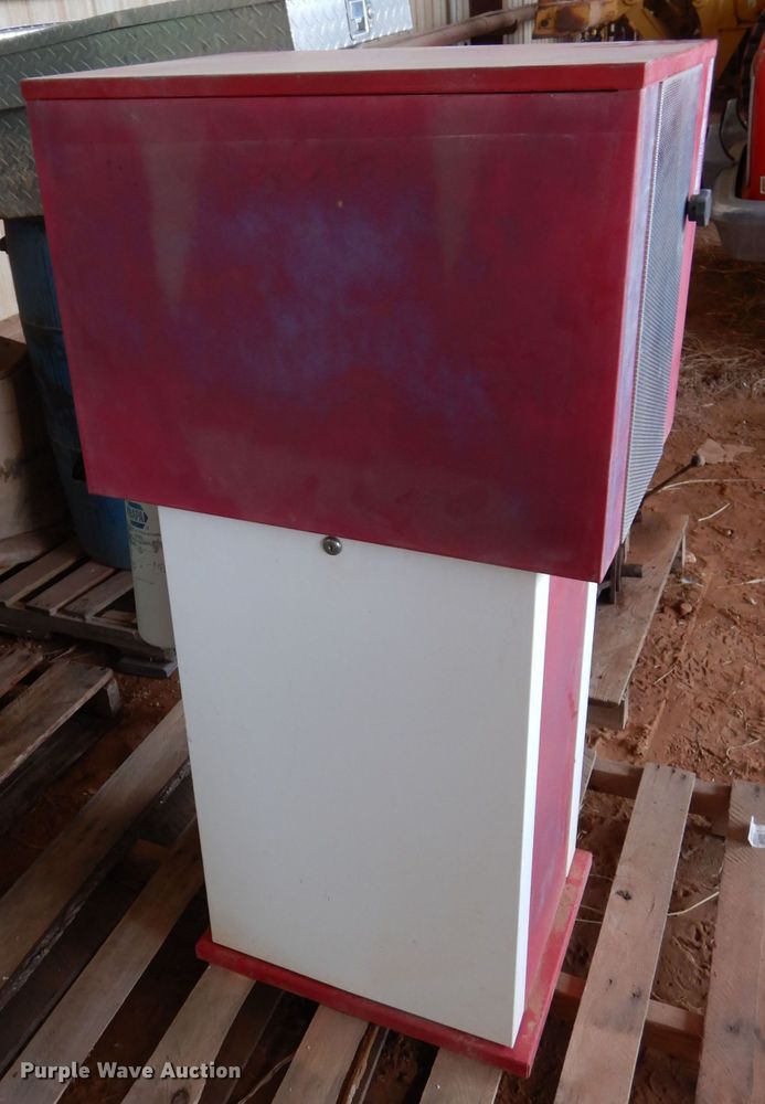 image for item GK9087 (2) fuel pumps