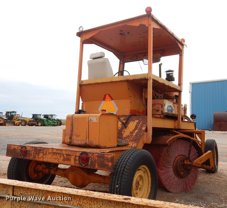 image for item GK9092 Broce broom