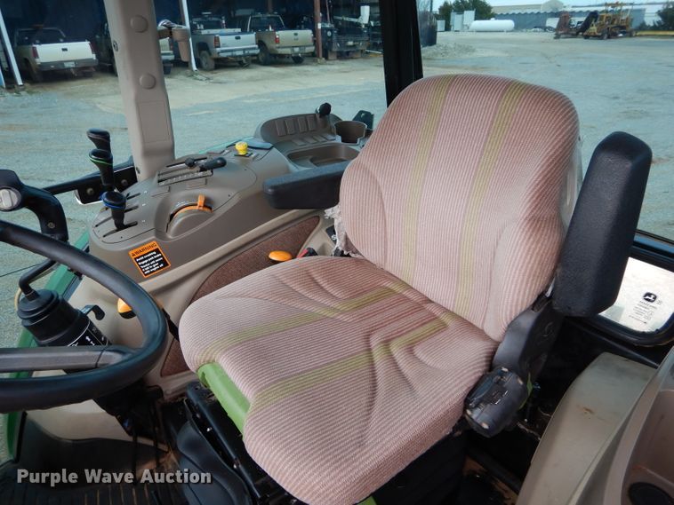 image for item GK9093 2013 John Deere 6115D tractor