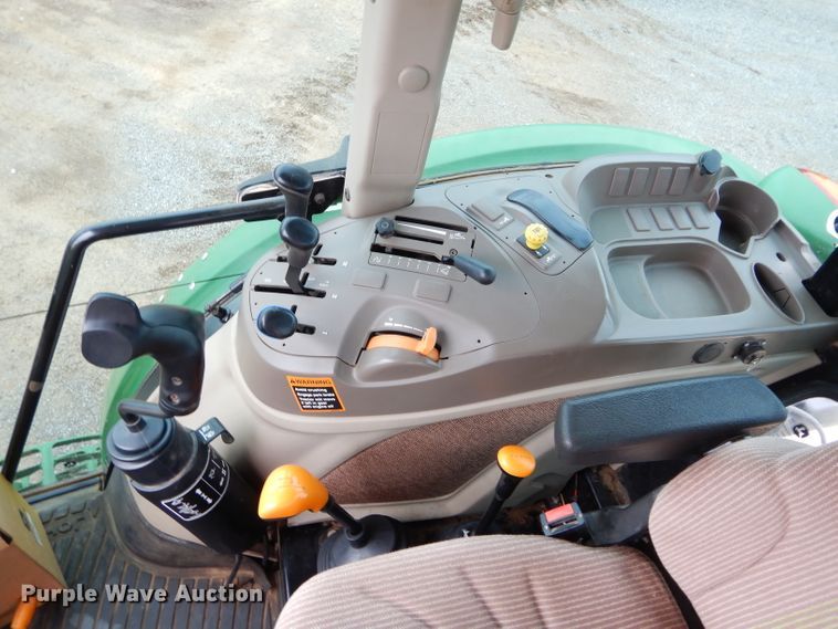 image for item GK9094 2013 John Deere 6115D tractor