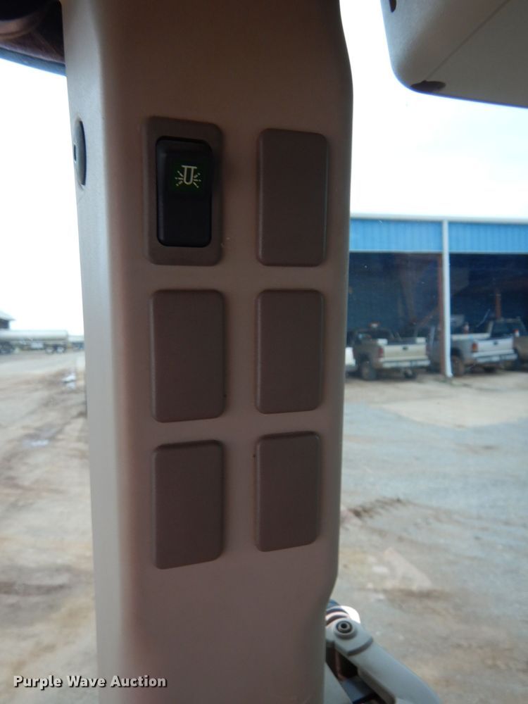 image for item GK9094 2013 John Deere 6115D tractor