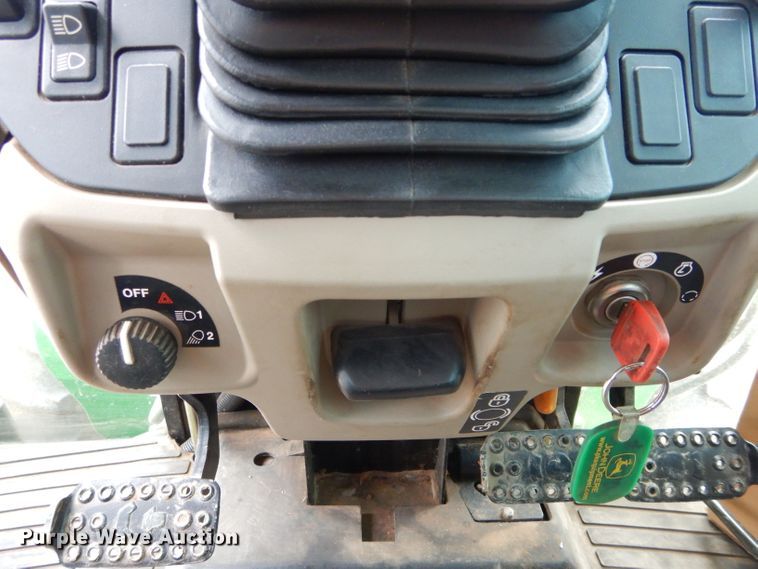 image for item GK9094 2013 John Deere 6115D tractor