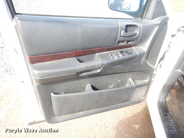 image for item GK9116 2002 Dodge Durango  SUV