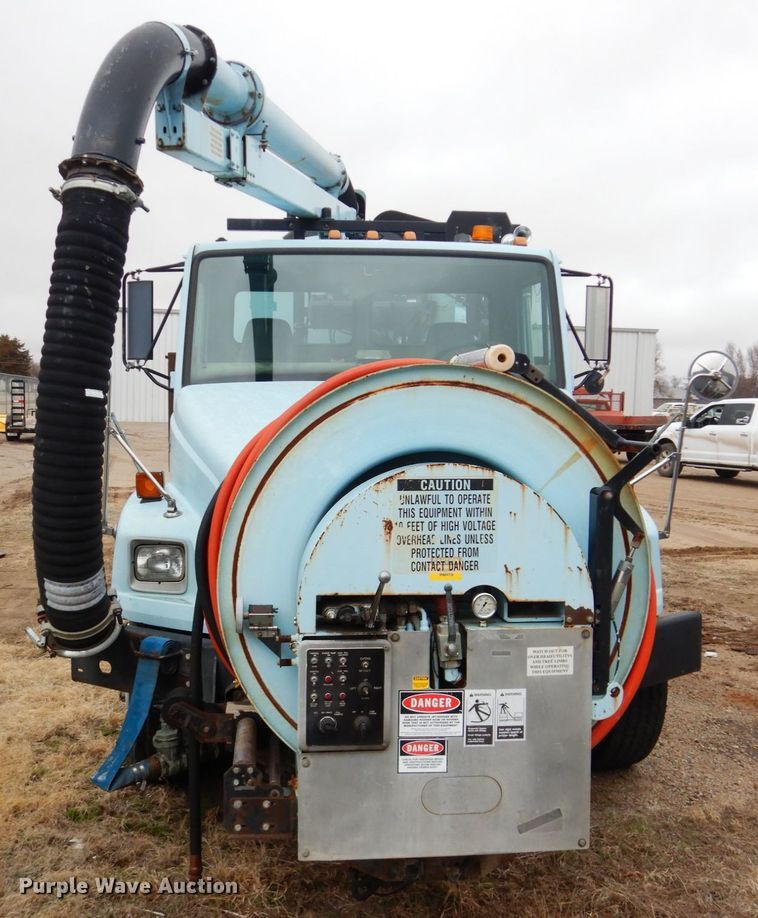 image for item GO9059 1999 Freightliner FL80 sewer rodder truck