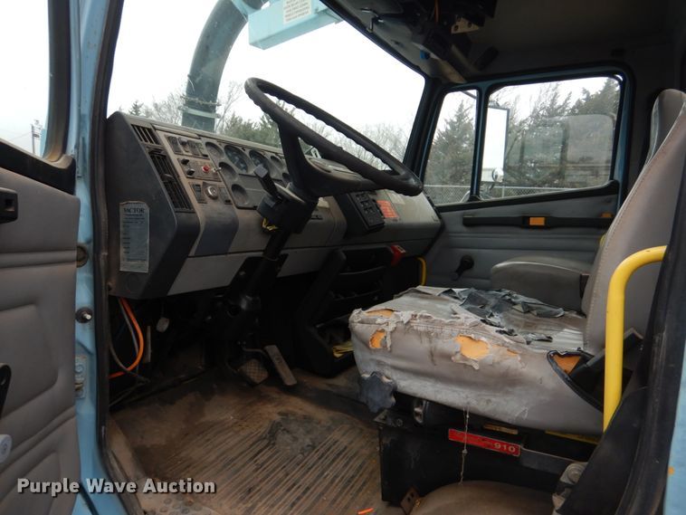 image for item GO9059 1999 Freightliner FL80 sewer rodder truck