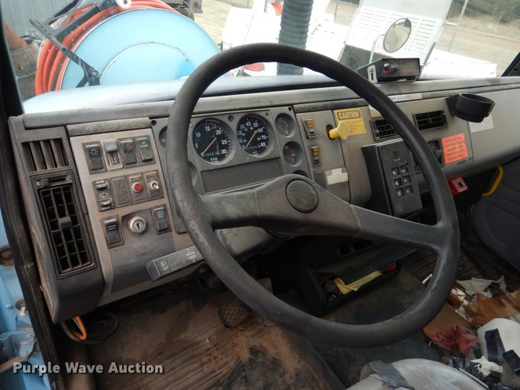 image for item GO9059 1999 Freightliner FL80 sewer rodder truck