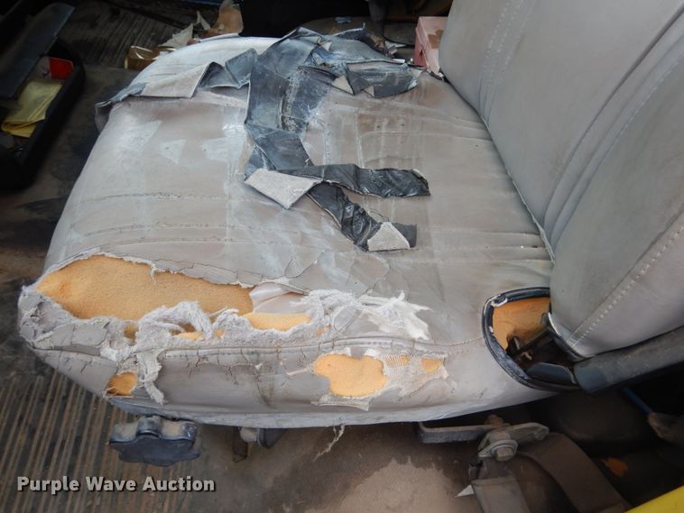 image for item GO9059 1999 Freightliner FL80 sewer rodder truck