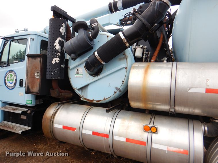 image for item GO9059 1999 Freightliner FL80 sewer rodder truck