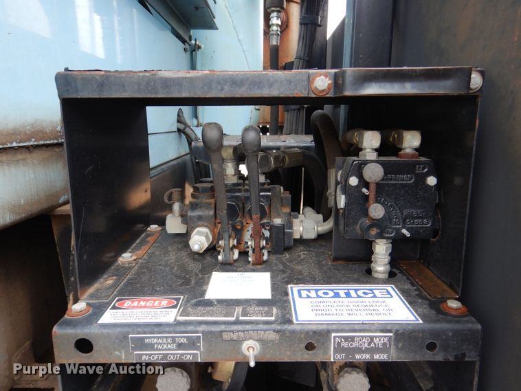 image for item GO9059 1999 Freightliner FL80 sewer rodder truck