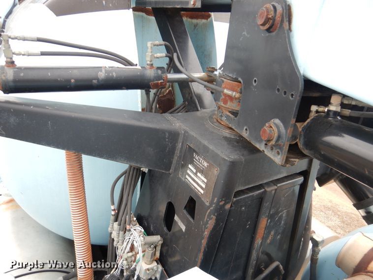 image for item GO9059 1999 Freightliner FL80 sewer rodder truck