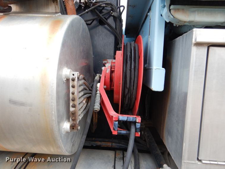 image for item GO9059 1999 Freightliner FL80 sewer rodder truck