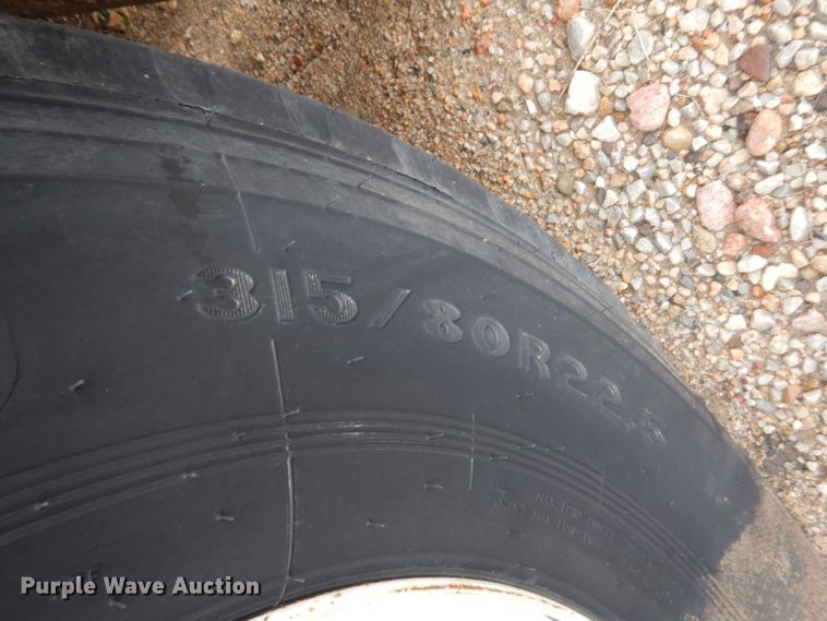 image for item GO9059 1999 Freightliner FL80 sewer rodder truck