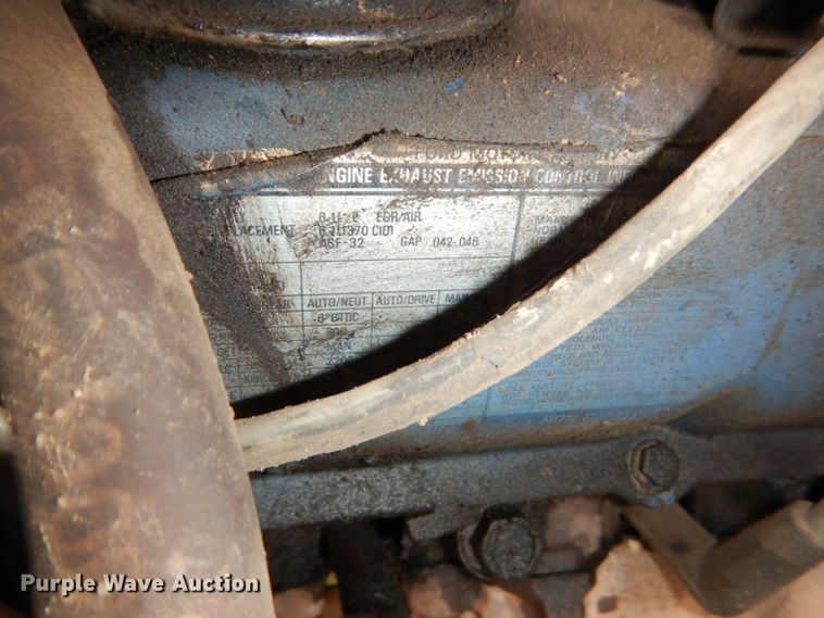 image for item GO9063 1980 Ford F700 truck cab and chassis