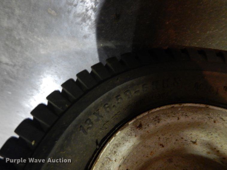 image for item GO9066 2008 Country Clipper The Boss 2872KAJ8-SR1205 ZTR lawn mower