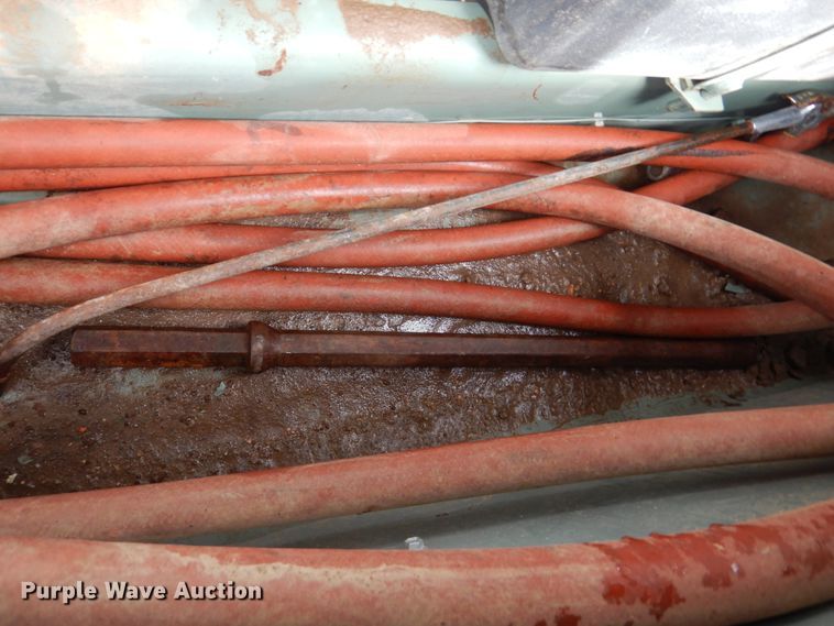 image for item GO9121 Gardner Denver D175 air compressor