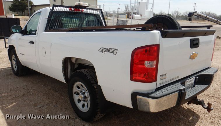 image for item GO9124 2010 Chevrolet Silverado 1500 pickup truck