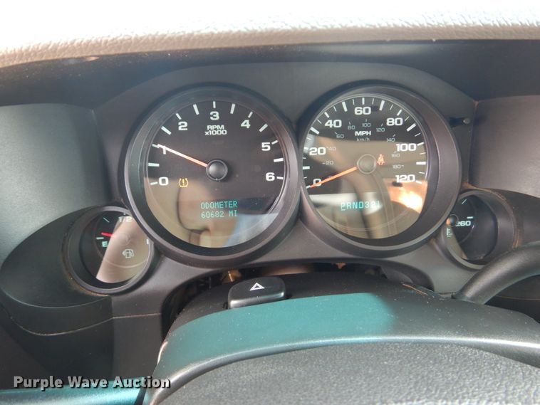 image for item GO9124 2010 Chevrolet Silverado 1500 pickup truck